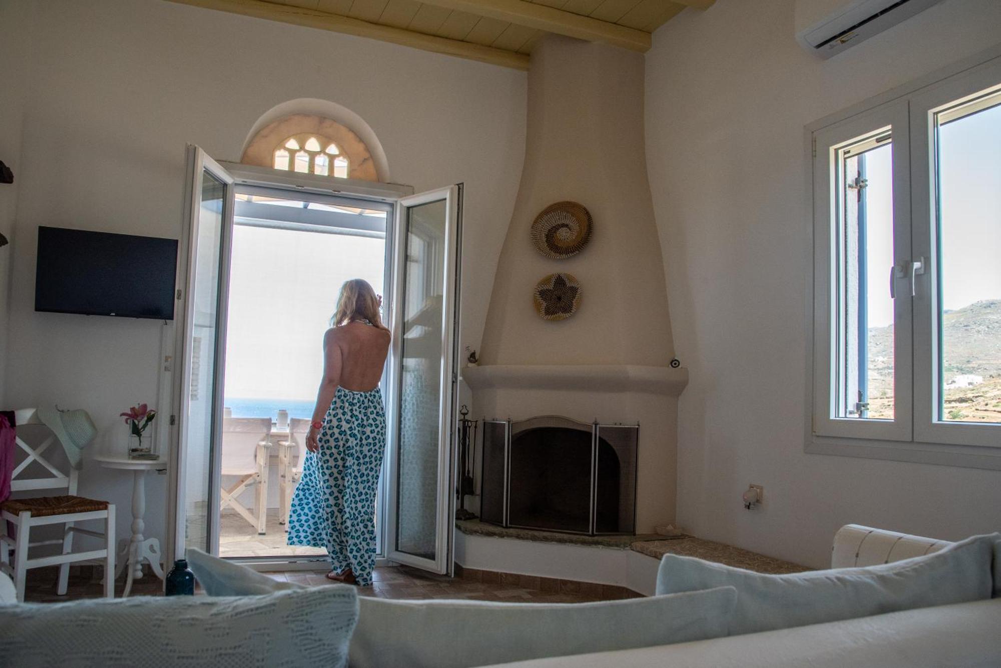 Iliopetra Residence Agios Romanos Dış mekan fotoğraf